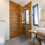 In With Sauna Ζαντάρ