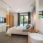 Σπίτι διακοπών In With Sauna *